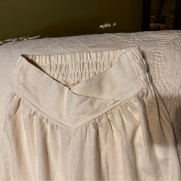 Pants - Picture 4 of 4